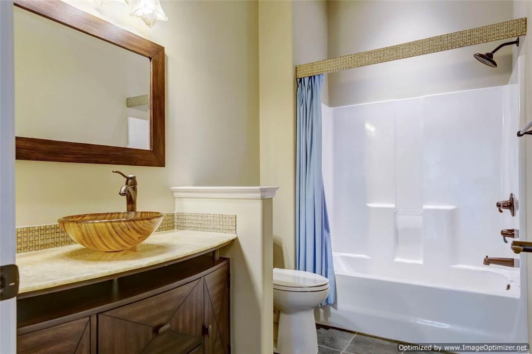 Manors At Oakbrook Estate - Residential