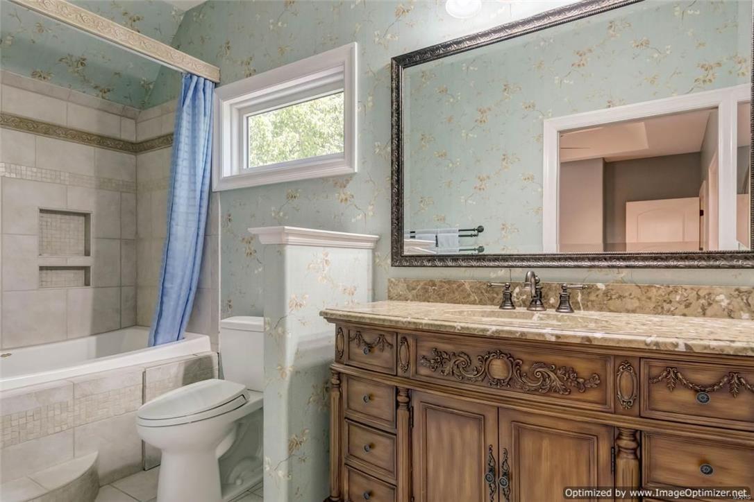 Manors At Oakbrook Estate - Residential