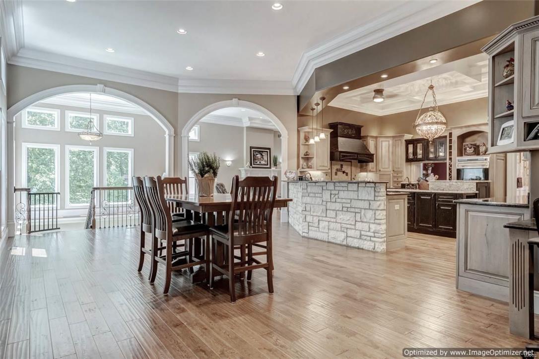 Manors At Oakbrook Estate - Residential