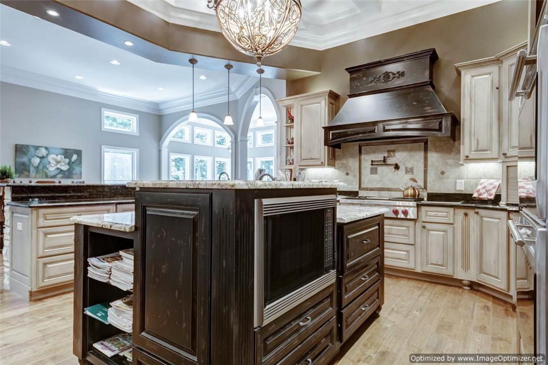 Manors At Oakbrook Estate - Residential