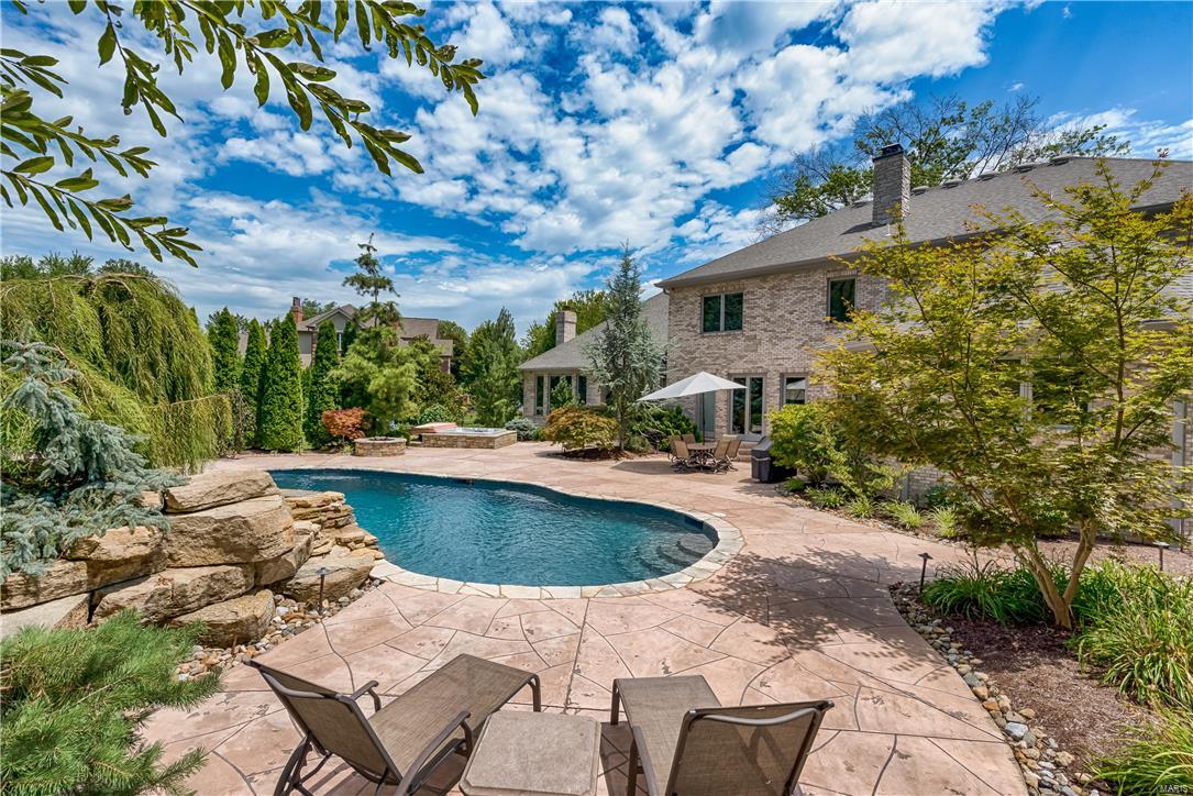 Lynnbrook - Residential