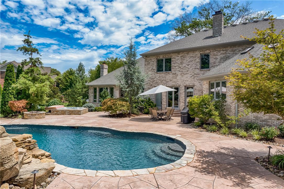 Lynnbrook - Residential