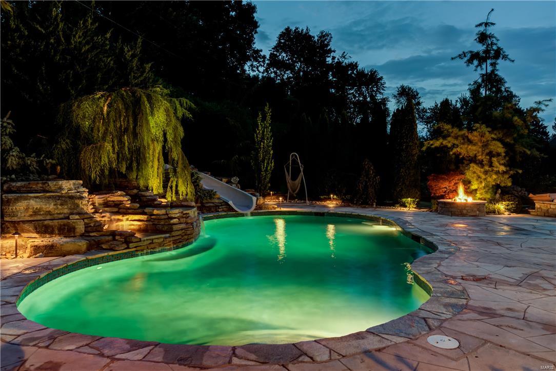 Lynnbrook - Residential