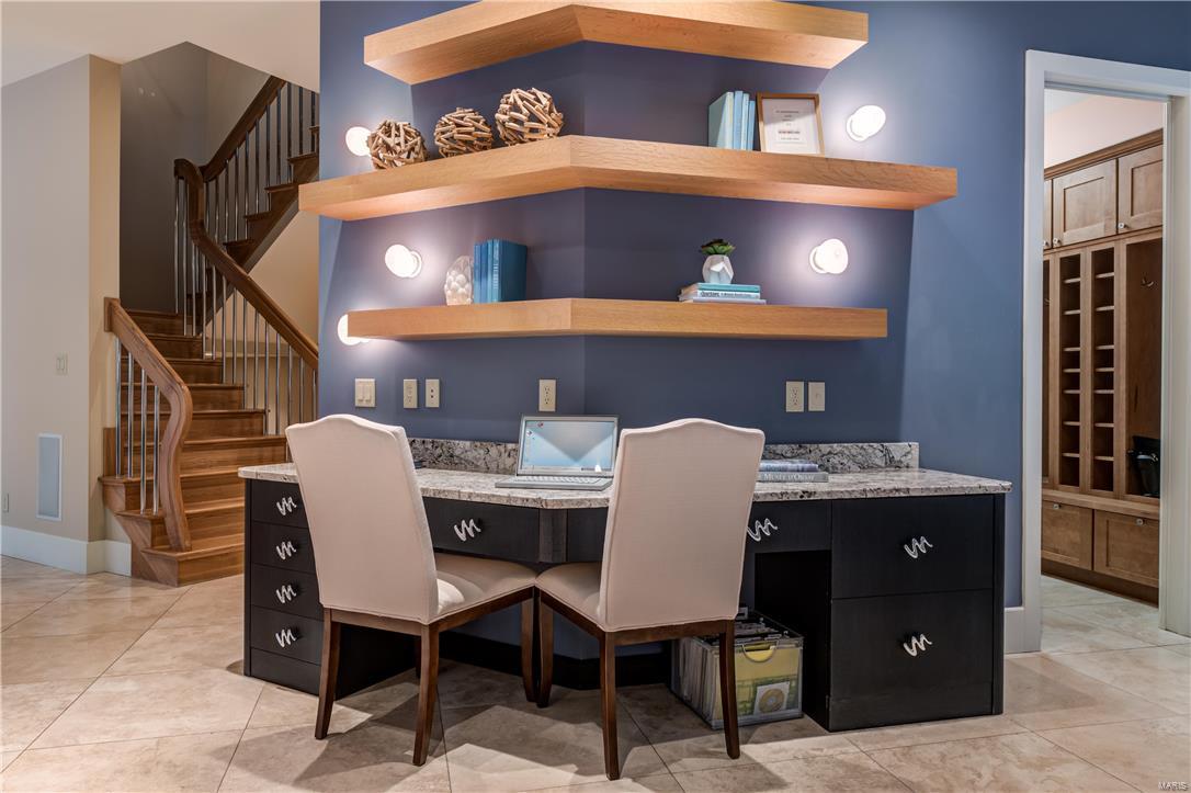 Lynnbrook - Residential