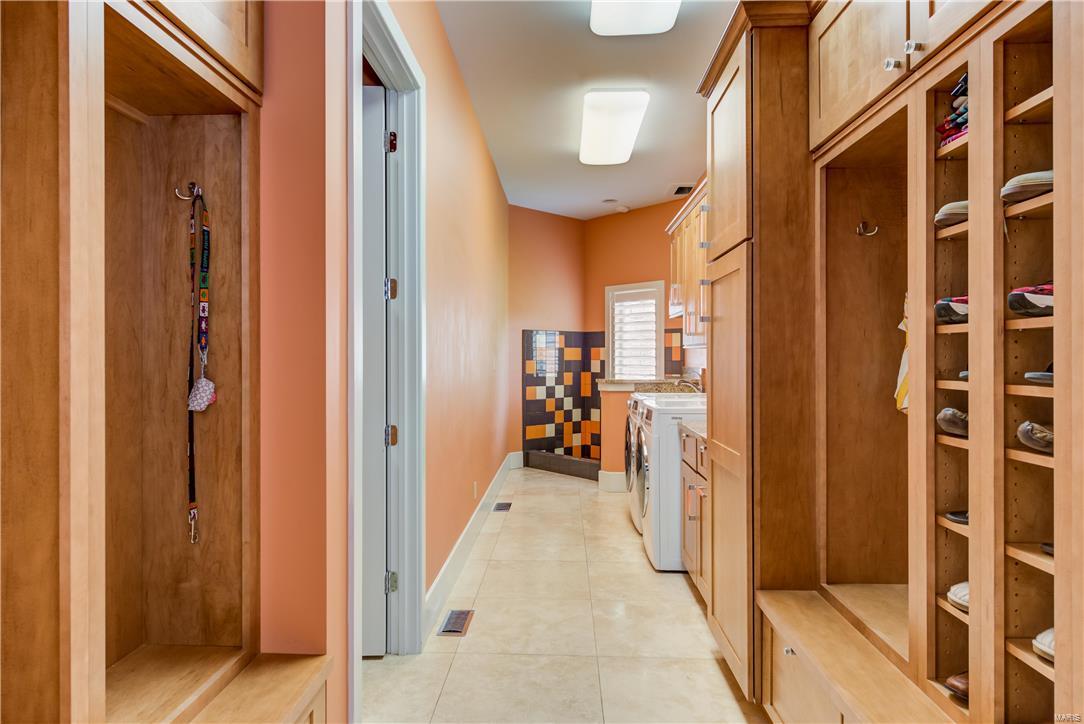 Lynnbrook - Residential