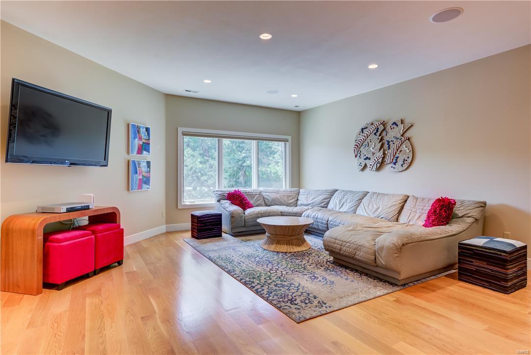 Lynnbrook - Residential