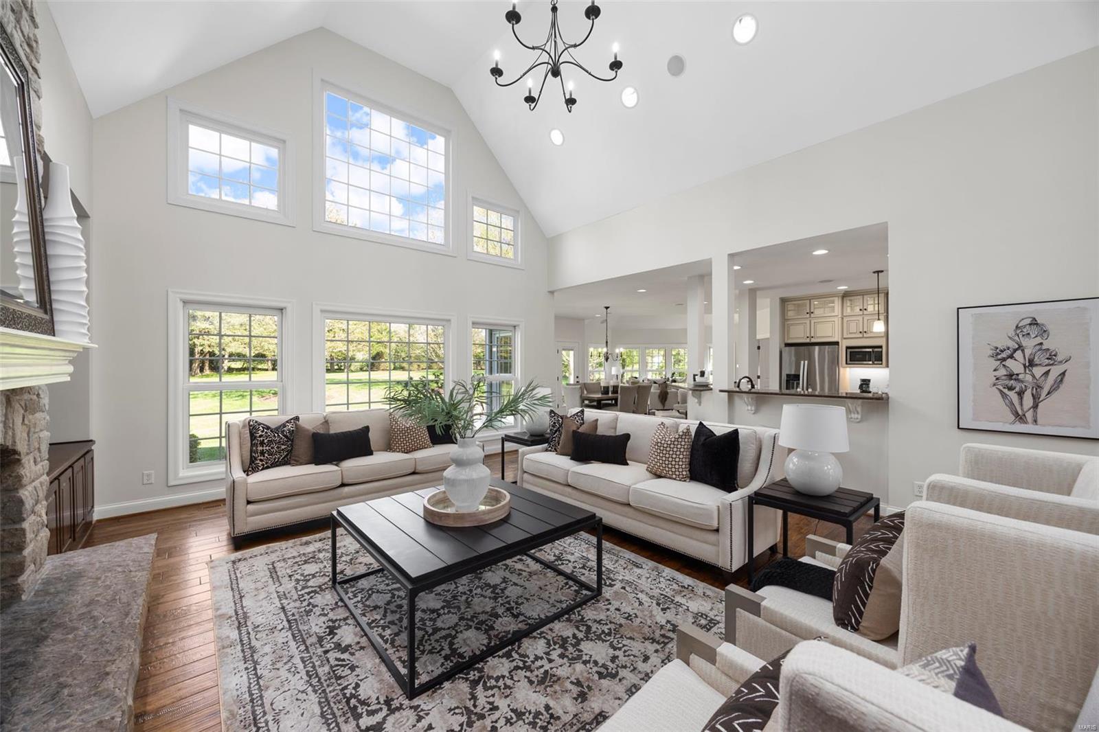 St Louis, Missouri 63122, United States, 5 Bedrooms Bedrooms, ,5 BathroomsBathrooms,Residential,Active,116337