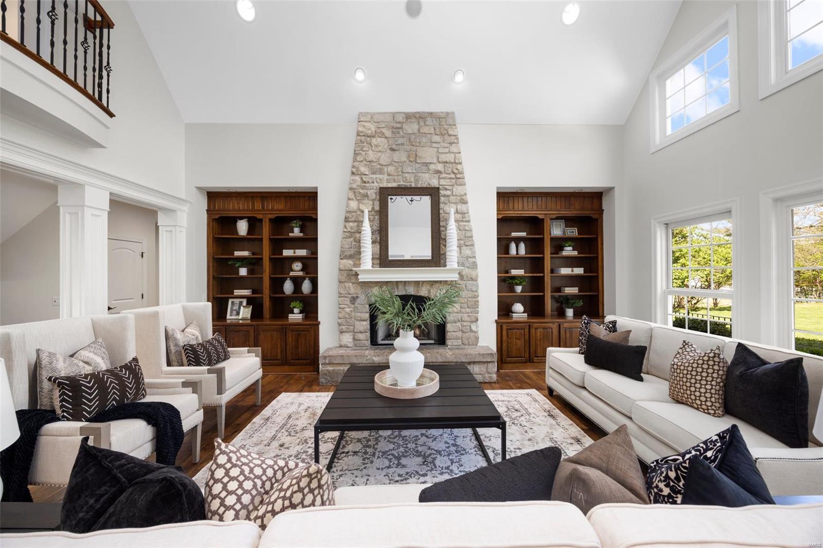 St Louis, Missouri 63122, United States, 5 Bedrooms Bedrooms, ,5 BathroomsBathrooms,Residential,Active,116337