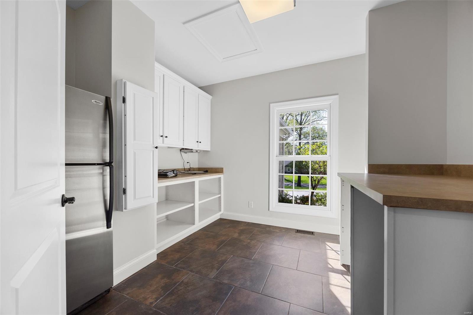 St Louis, Missouri 63122, United States, 5 Bedrooms Bedrooms, ,5 BathroomsBathrooms,Residential,Active,116337