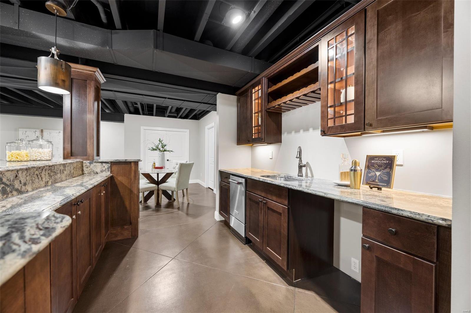 St Louis, Missouri 63122, United States, 5 Bedrooms Bedrooms, ,5 BathroomsBathrooms,Residential,Active,116337