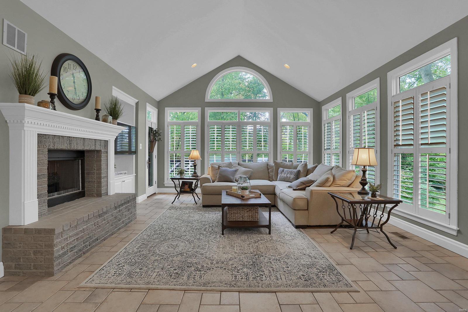 Treebrook Lane - Residential