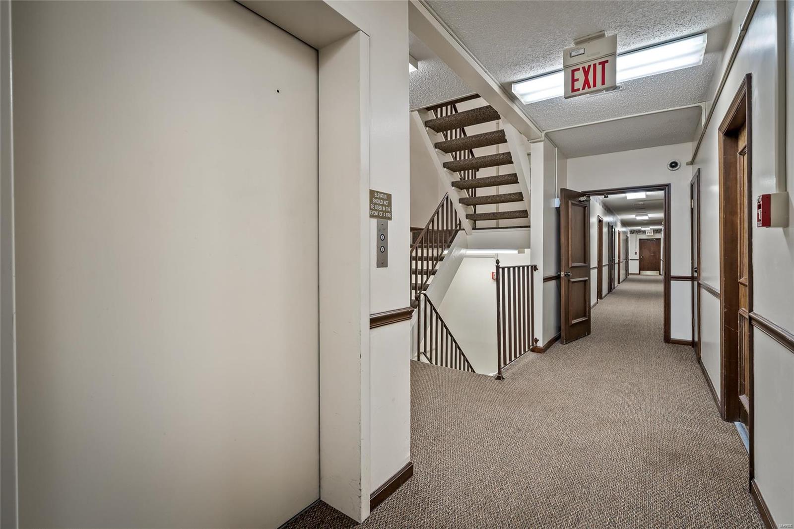 Carriage House Manor Condo Ph - Residential