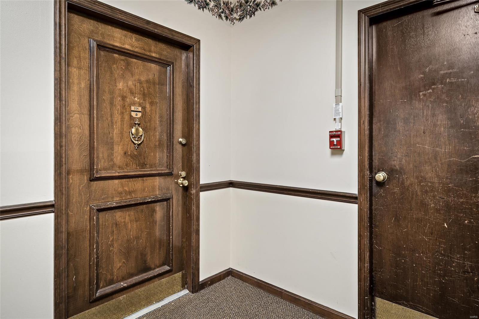 Carriage House Manor Condo Ph - Residential