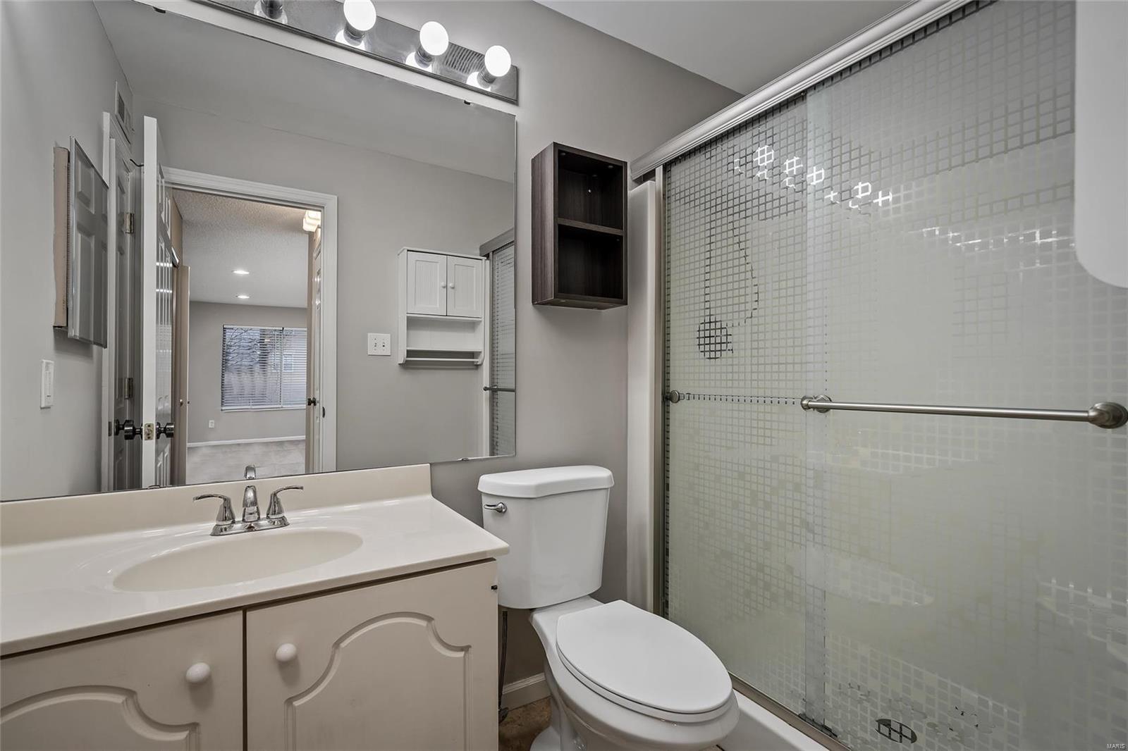 Carriage House Manor Condo Ph - Residential