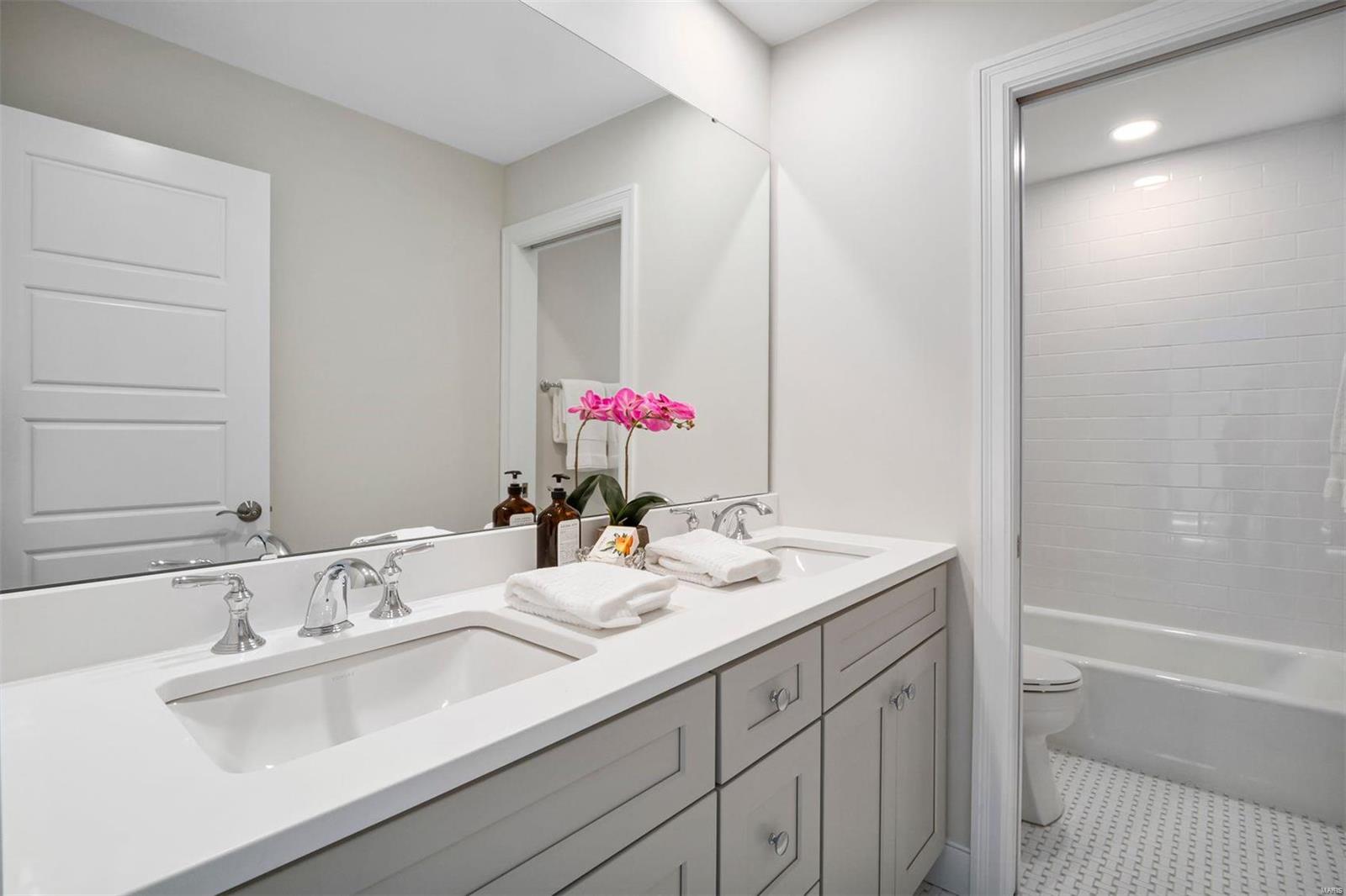 Huntington Farm 3 - Residential