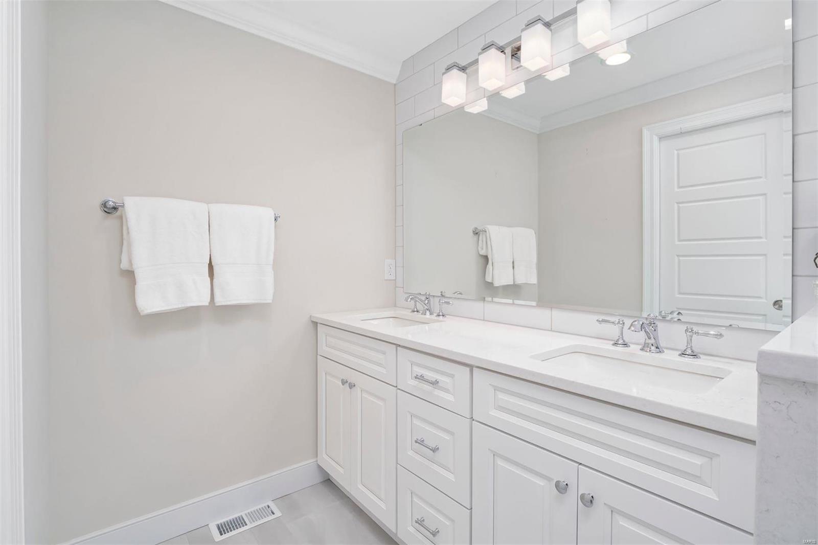 Huntington Farm 3 - Residential