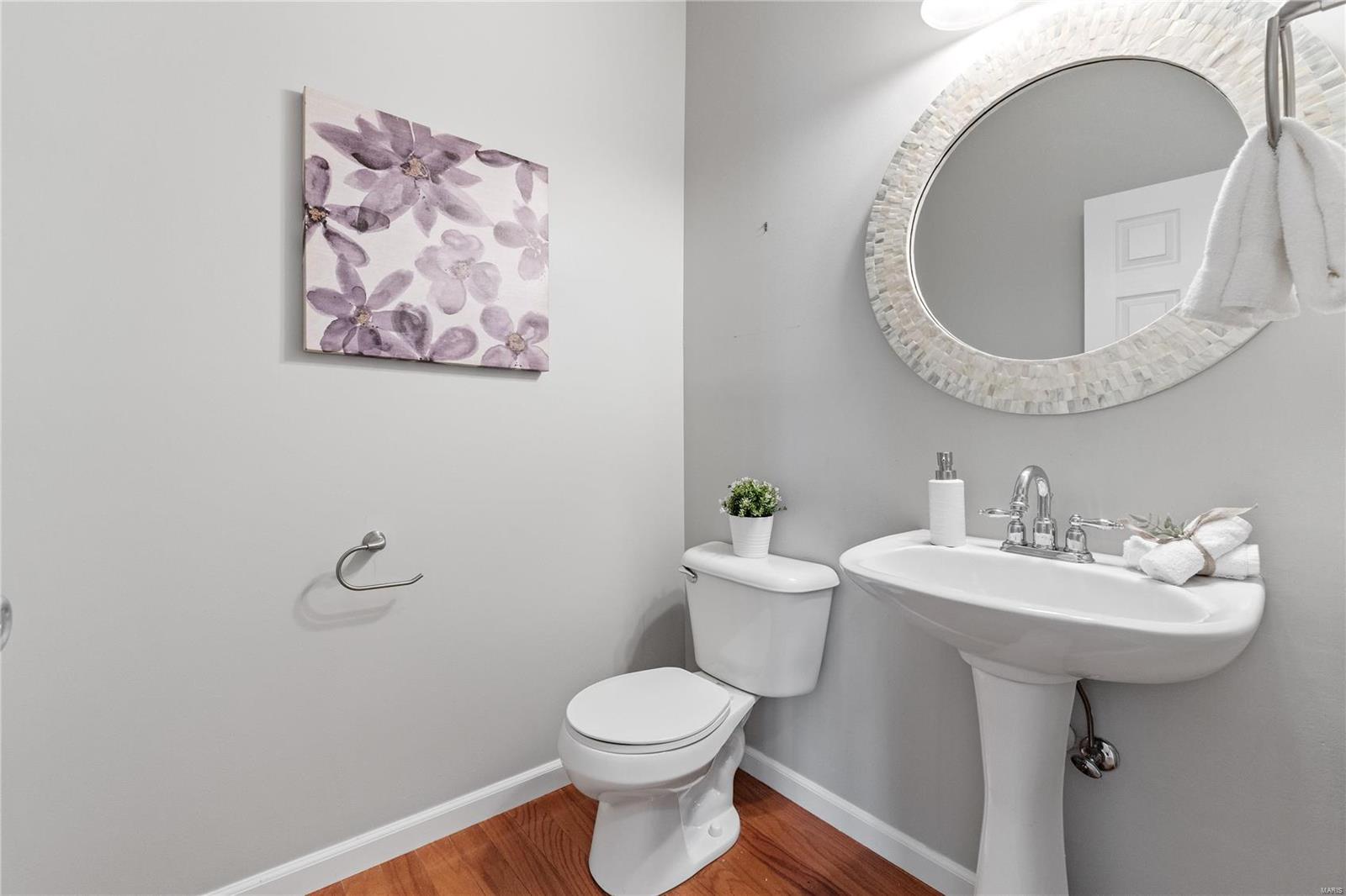 Ballwin, Missouri 63021, United States, 4 Bedrooms Bedrooms, ,4 BathroomsBathrooms,Residential,Pending,36989