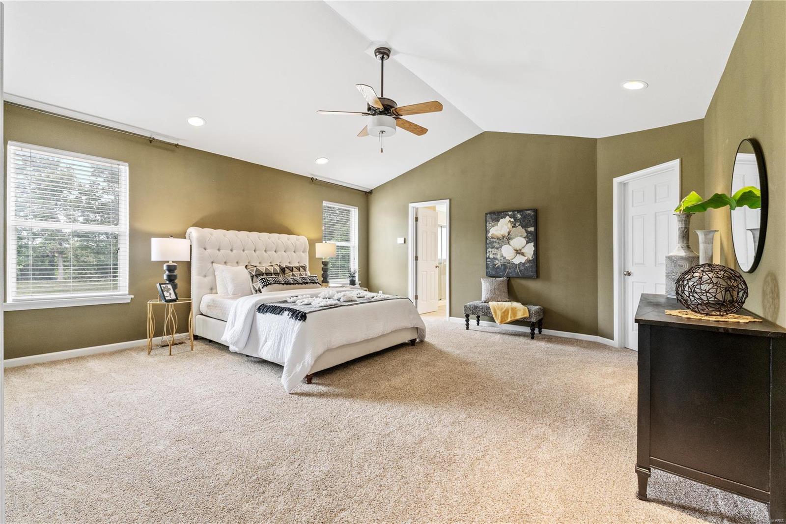 Ballwin, Missouri 63021, United States, 4 Bedrooms Bedrooms, ,4 BathroomsBathrooms,Residential,Pending,36989