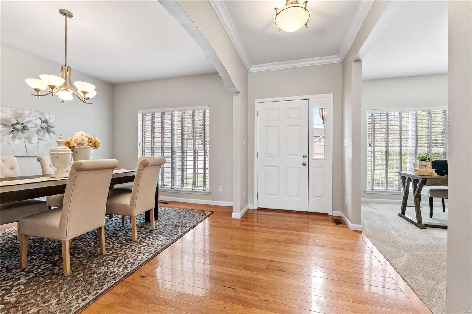 Ballwin, Missouri 63021, United States, 4 Bedrooms Bedrooms, ,4 BathroomsBathrooms,Residential,Pending,36989