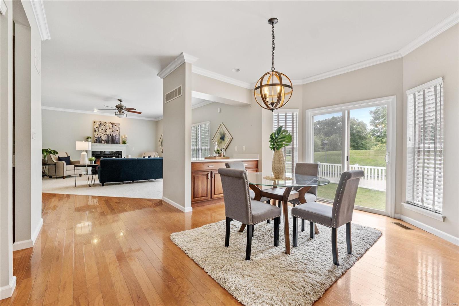 Ballwin, Missouri 63021, United States, 4 Bedrooms Bedrooms, ,4 BathroomsBathrooms,Residential,Pending,36989