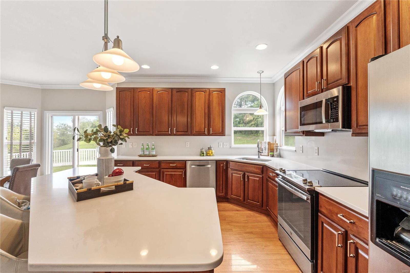 Ballwin, Missouri 63021, United States, 4 Bedrooms Bedrooms, ,4 BathroomsBathrooms,Residential,Pending,36989