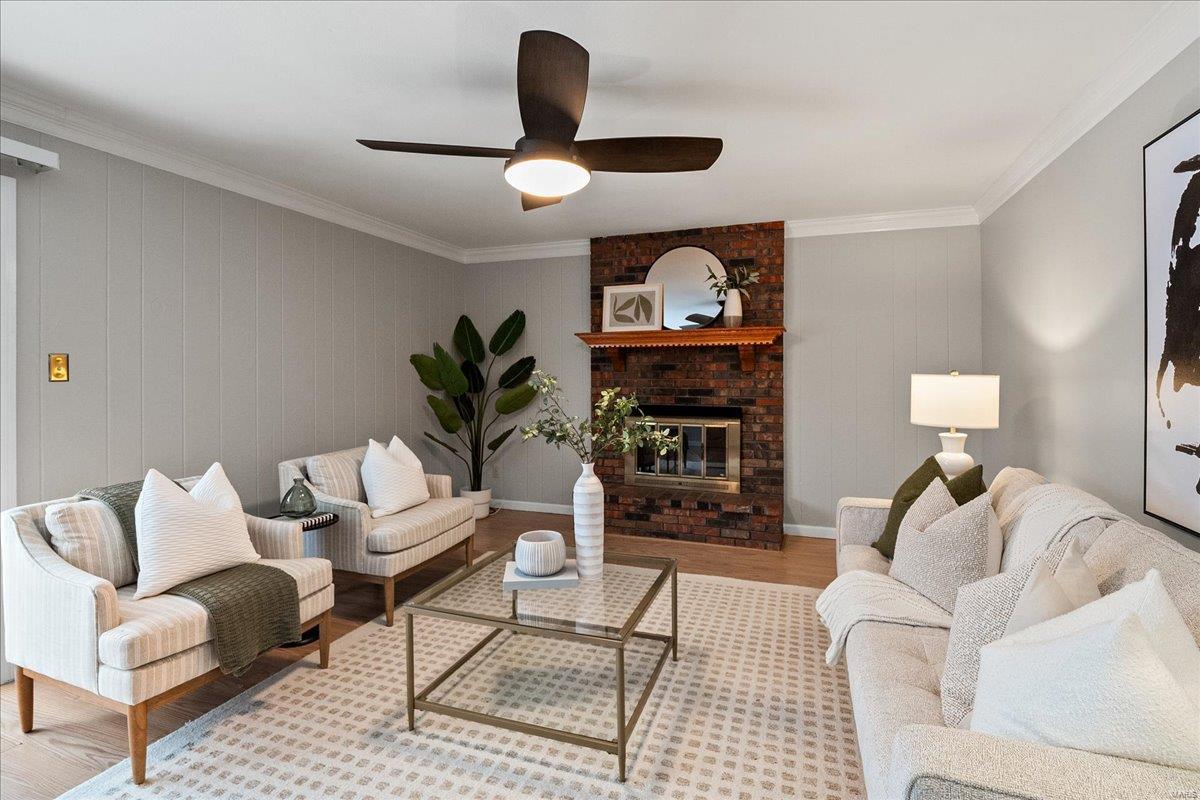 Ballwin, Missouri 63021, United States, 5 Bedrooms Bedrooms, ,3 BathroomsBathrooms,Residential,Pending,77619