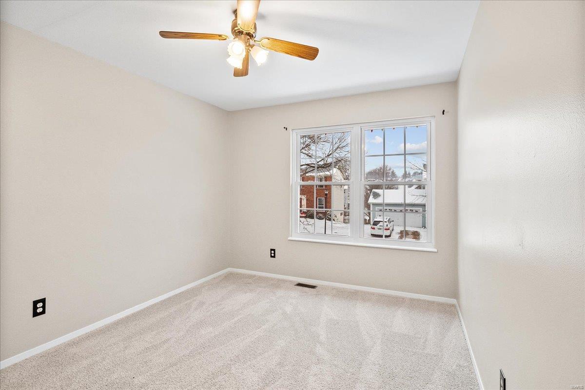 Ballwin, Missouri 63021, United States, 5 Bedrooms Bedrooms, ,3 BathroomsBathrooms,Residential,Pending,77619