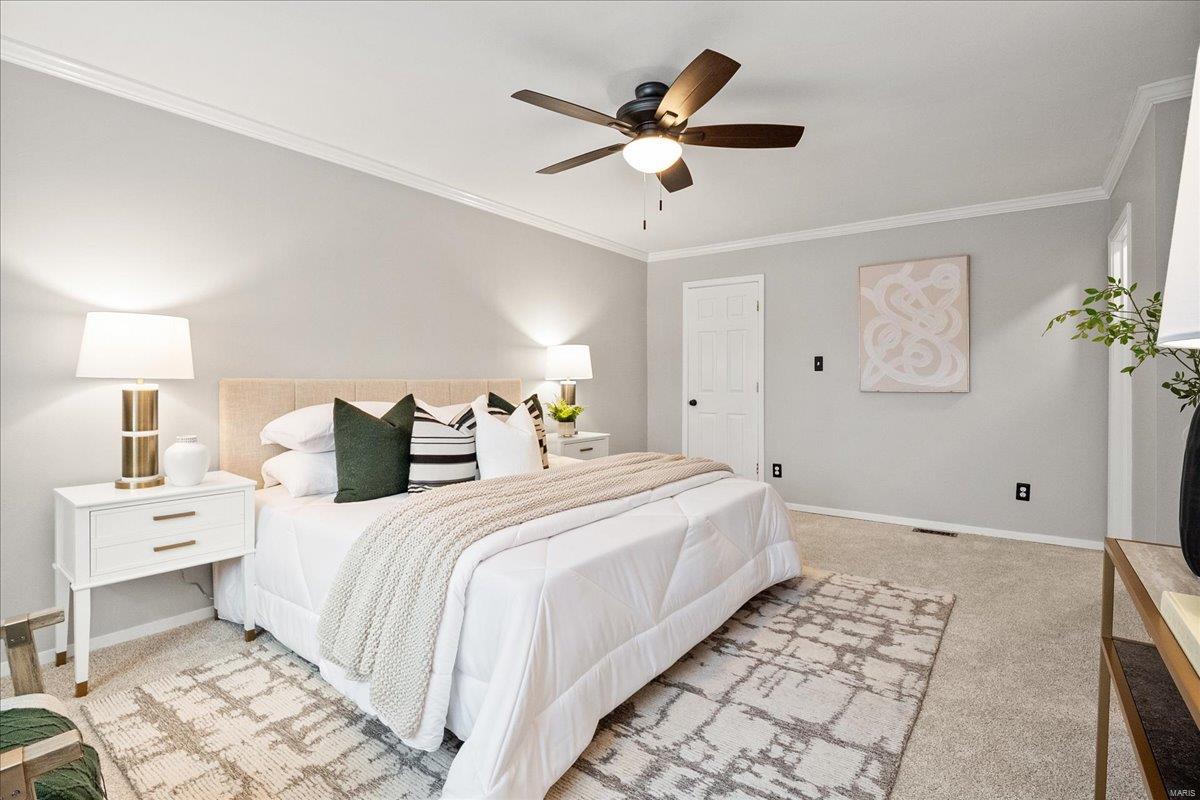 Ballwin, Missouri 63021, United States, 5 Bedrooms Bedrooms, ,3 BathroomsBathrooms,Residential,Pending,77619