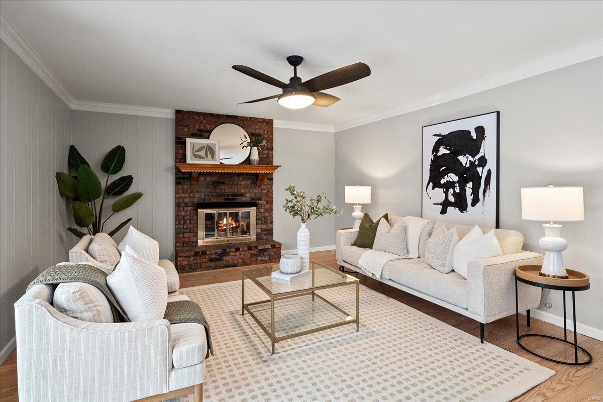 Ballwin, Missouri 63021, United States, 5 Bedrooms Bedrooms, ,3 BathroomsBathrooms,Residential,Pending,77619