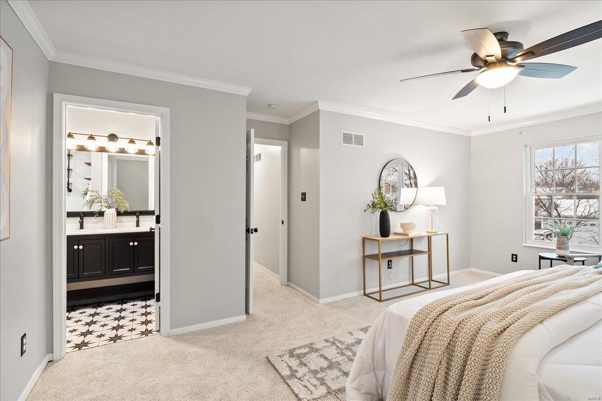 Ballwin, Missouri 63021, United States, 5 Bedrooms Bedrooms, ,3 BathroomsBathrooms,Residential,Pending,77619