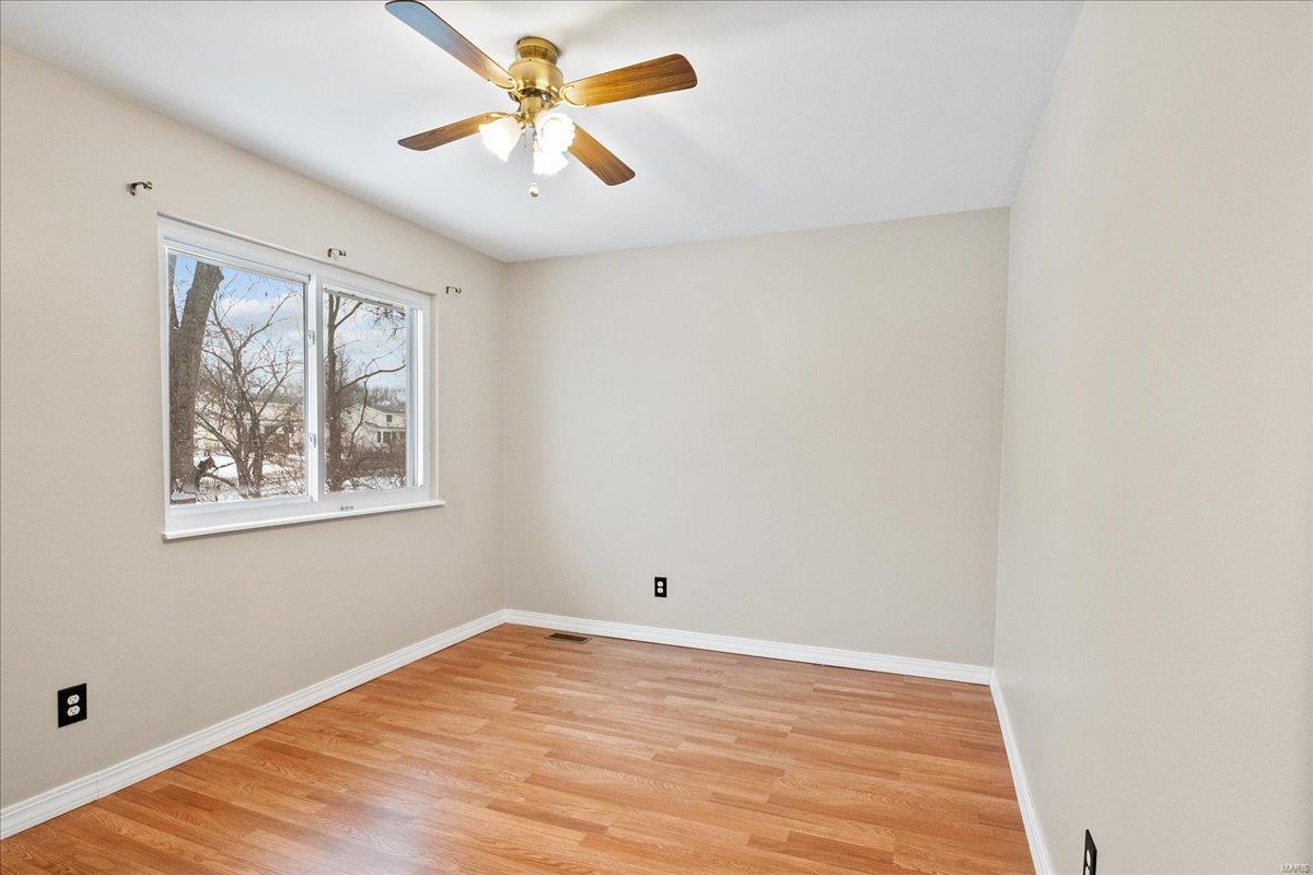 Ballwin, Missouri 63021, United States, 5 Bedrooms Bedrooms, ,3 BathroomsBathrooms,Residential,Pending,77619