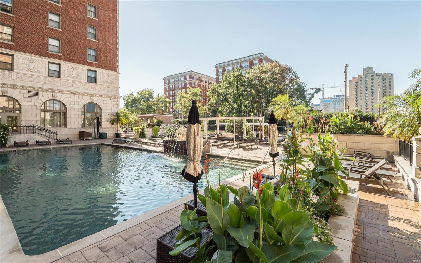 Park Plaza Residential Condo - Residential