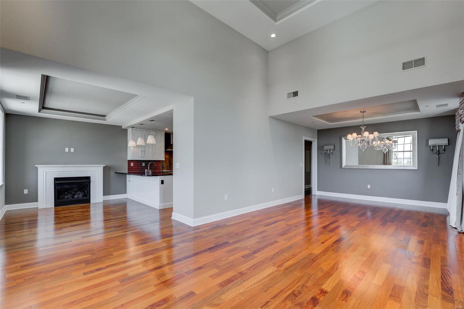 Park Plaza Residential Condo - Residential