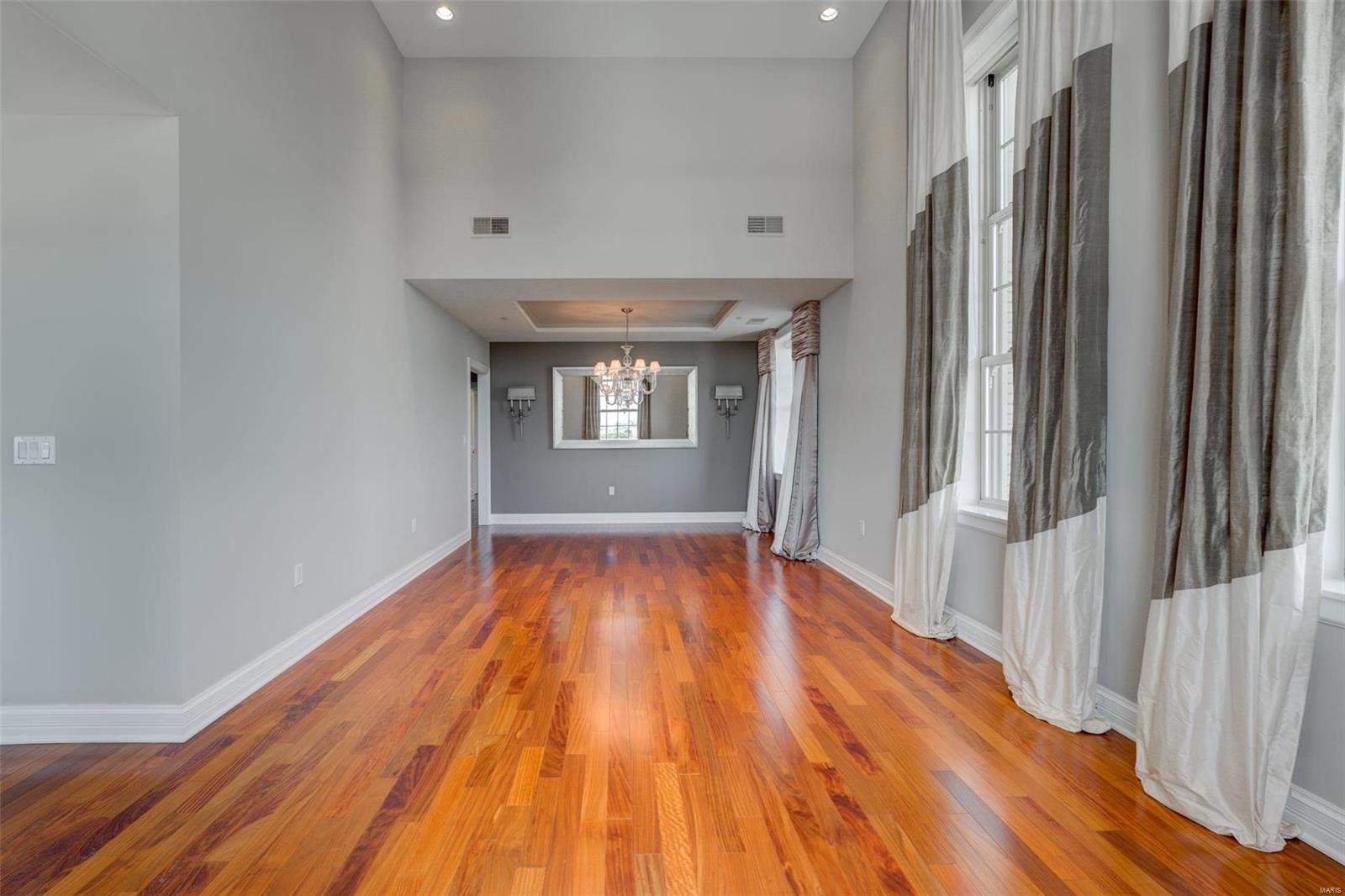 Park Plaza Residential Condo - Residential