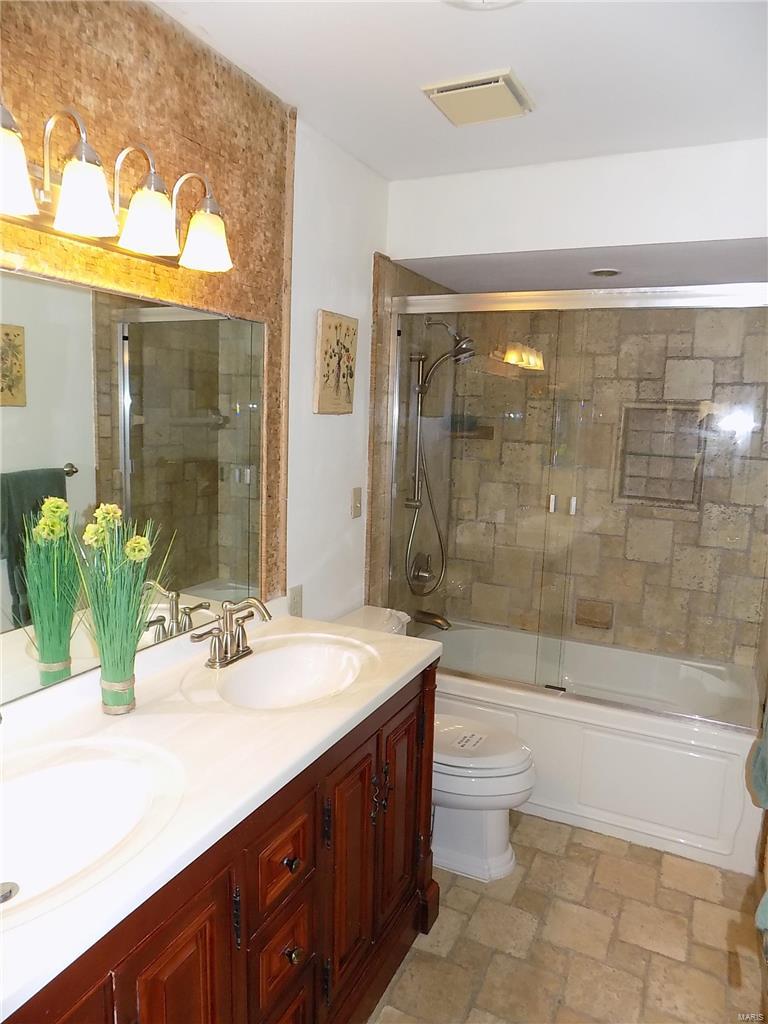 Chesterfield Lakes - Residential