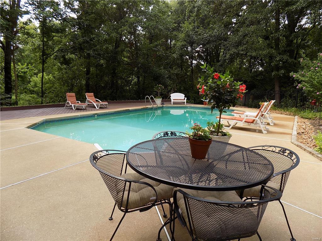 Chesterfield Lakes - Residential