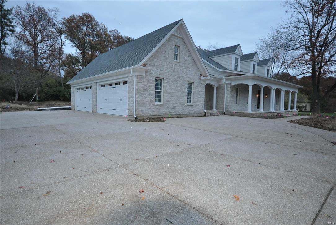 Ladue Manor - Residential