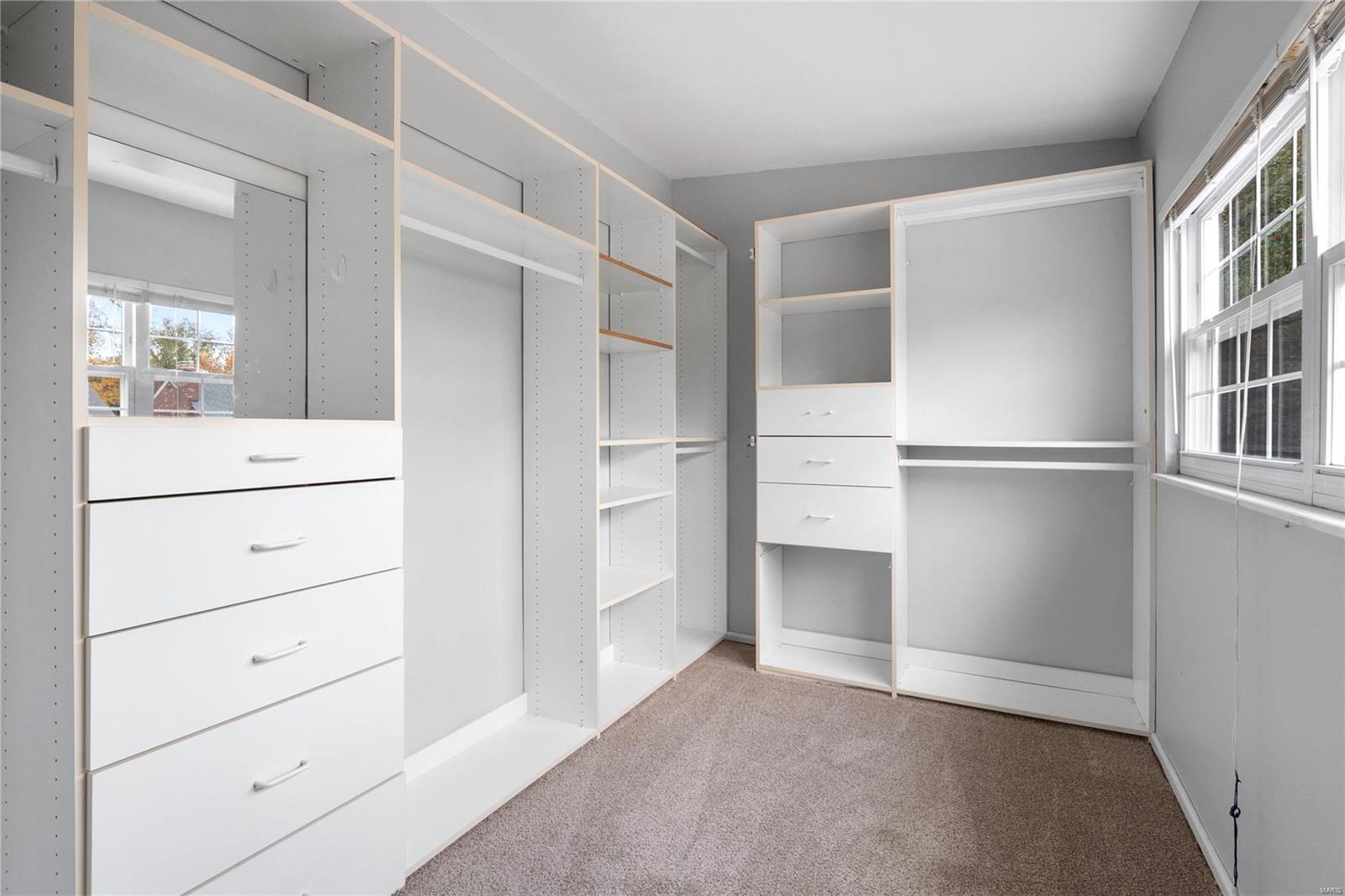 St Louis, Missouri 63130, United States, 4 Bedrooms Bedrooms, ,3 BathroomsBathrooms,Residential,Active,102620