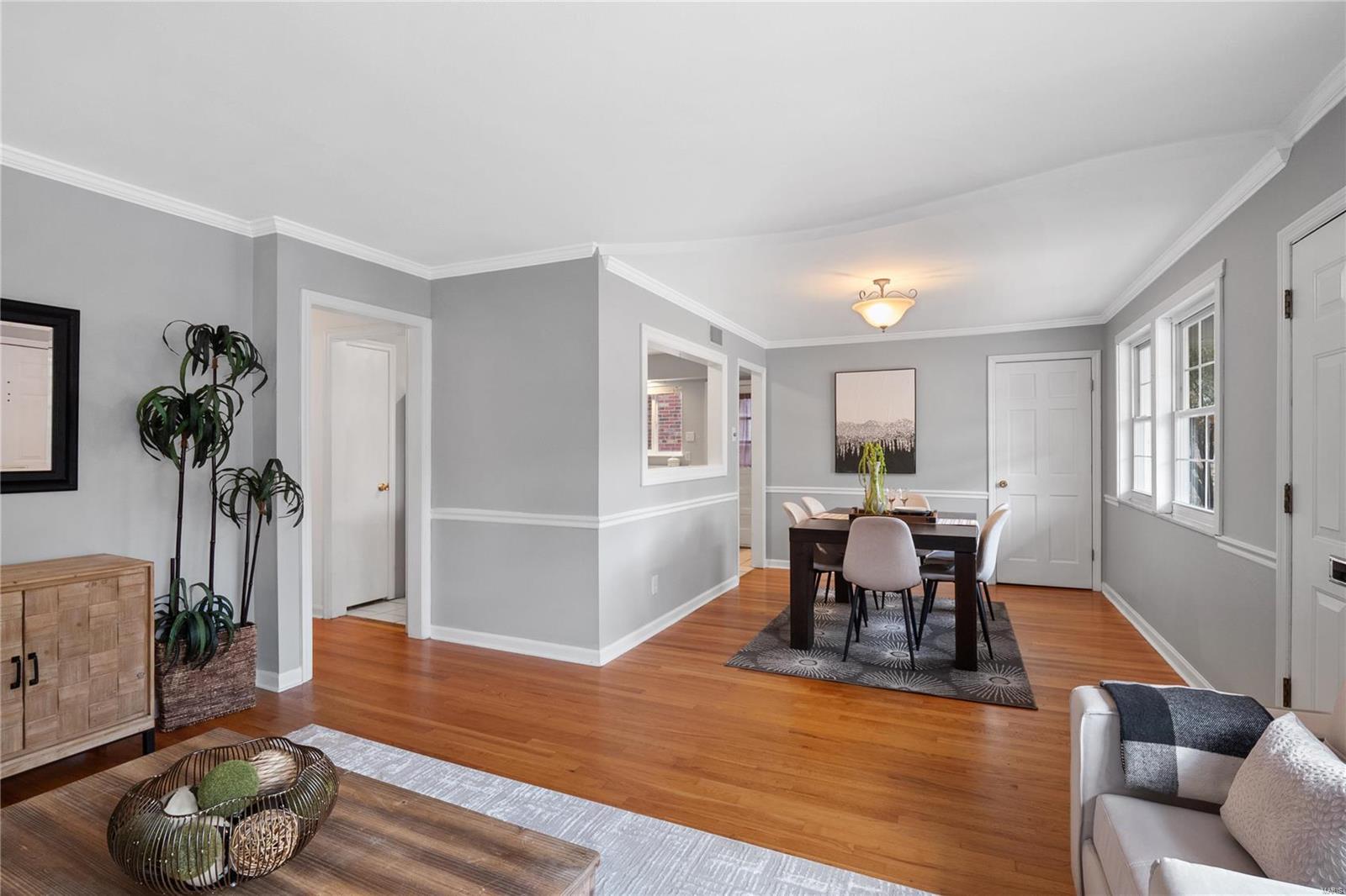 St Louis, Missouri 63130, United States, 4 Bedrooms Bedrooms, ,3 BathroomsBathrooms,Residential,Active,102620