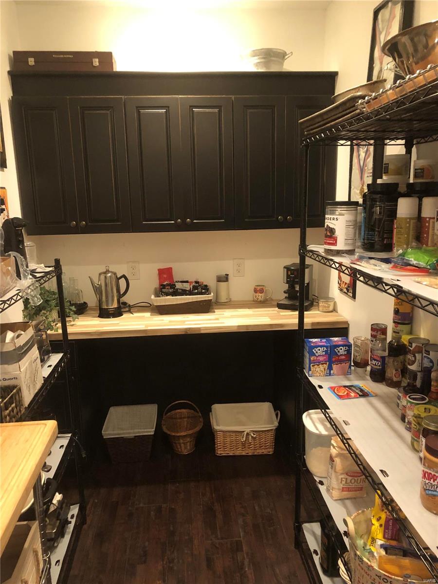 Meadow Forest Manors - Residential