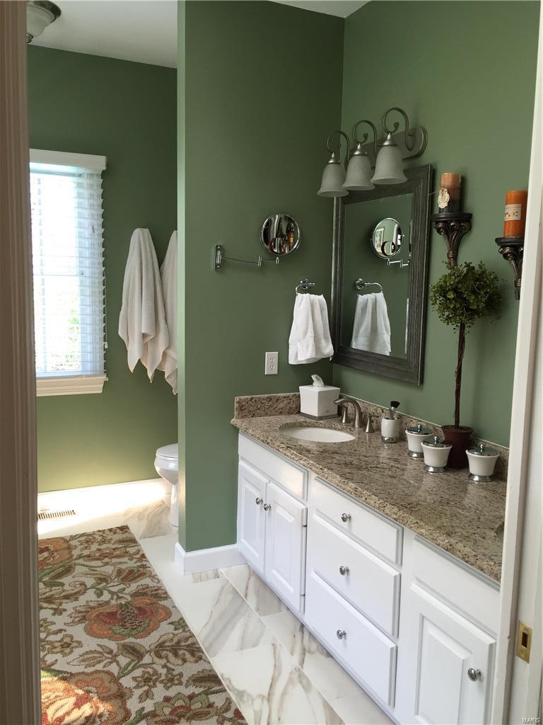 ESSEX POINT - Residential