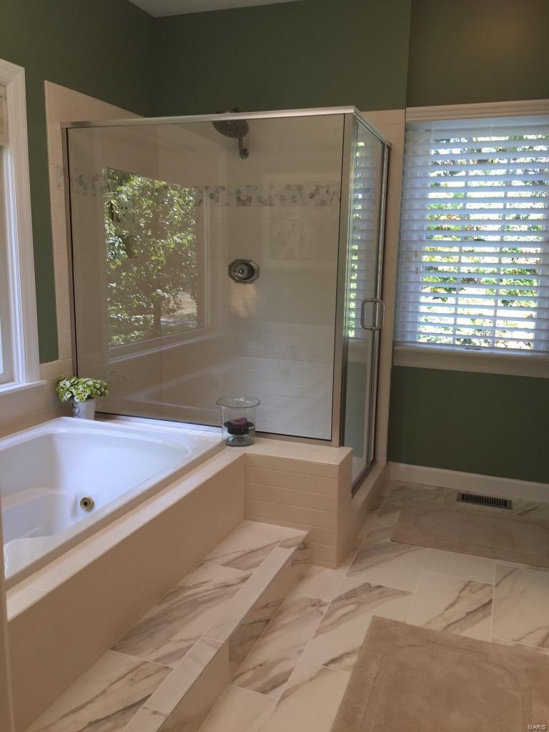 ESSEX POINT - Residential