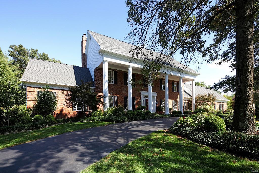 ESSEX POINT - Residential