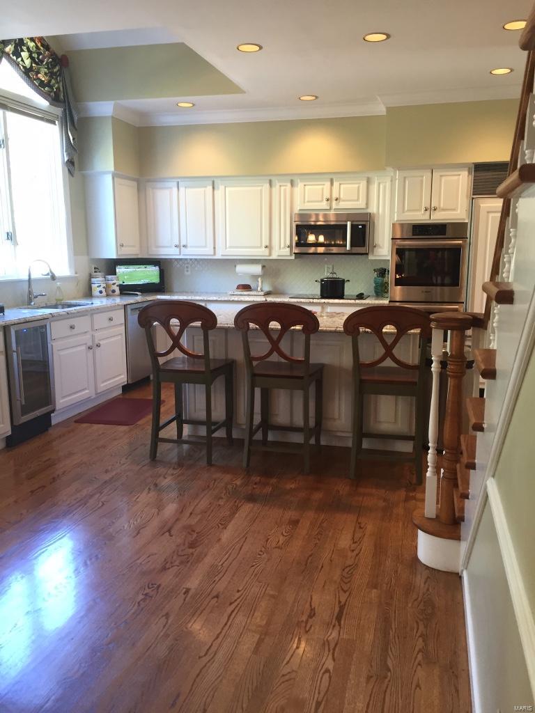 ESSEX POINT - Residential