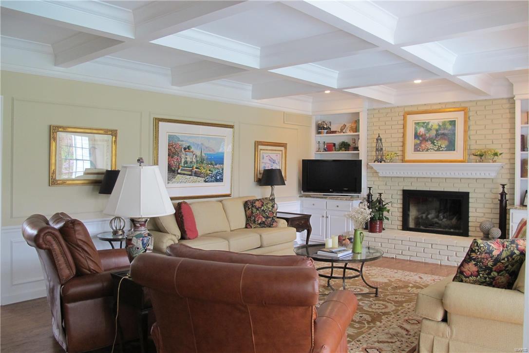 ESSEX POINT - Residential