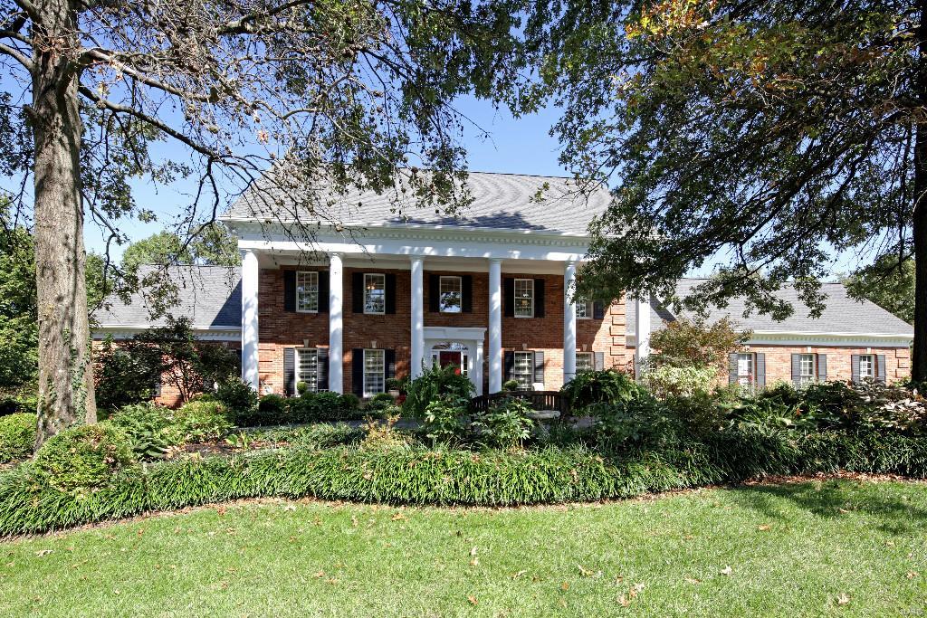 ESSEX POINT - Residential