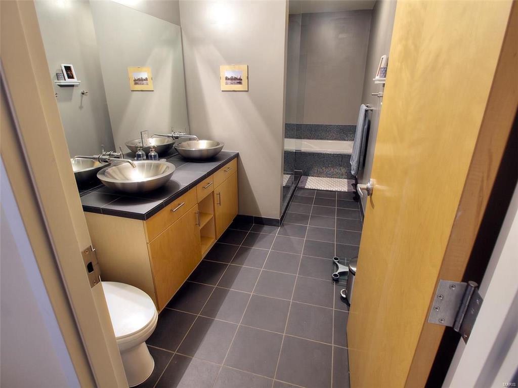 Moon Brothers Carriage Lofts - Residential