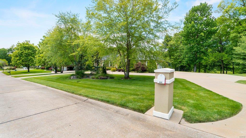 Windwood Lake Estate - Residential