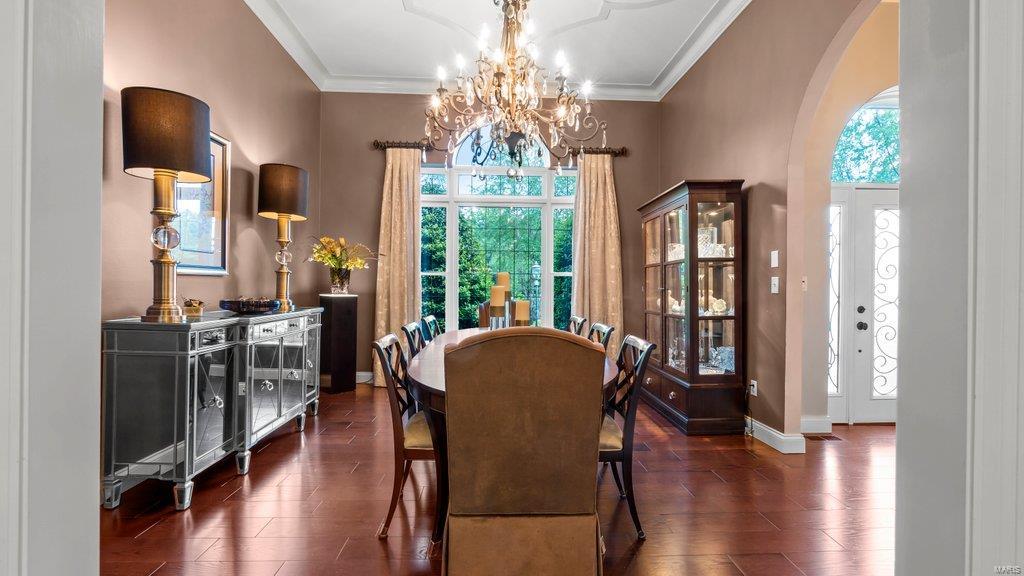 Windwood Lake Estate - Residential