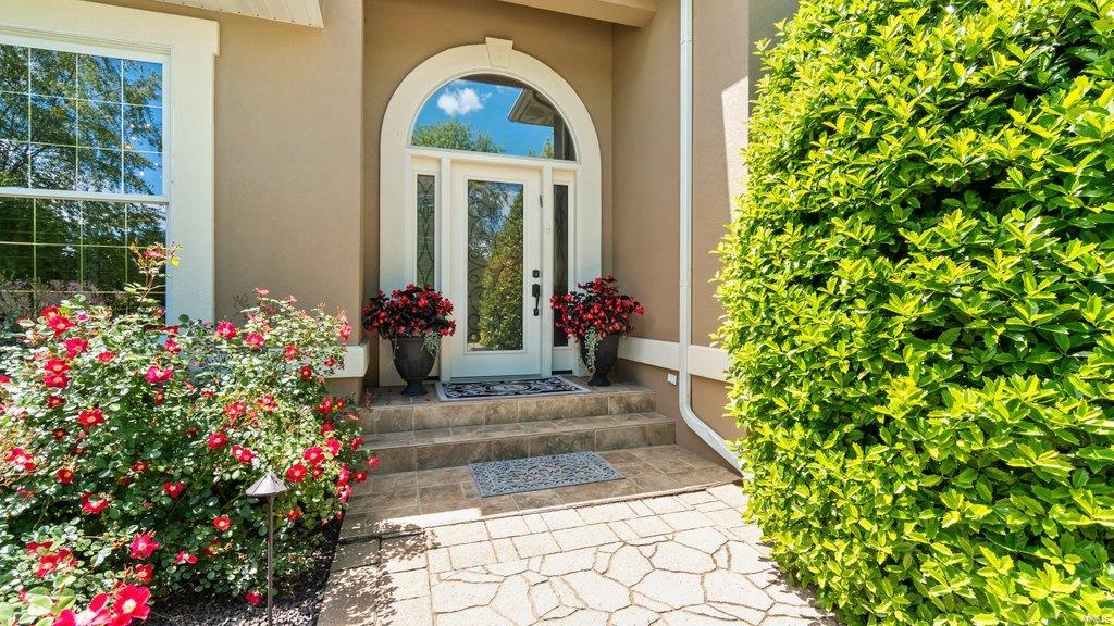 Windwood Lake Estate - Residential